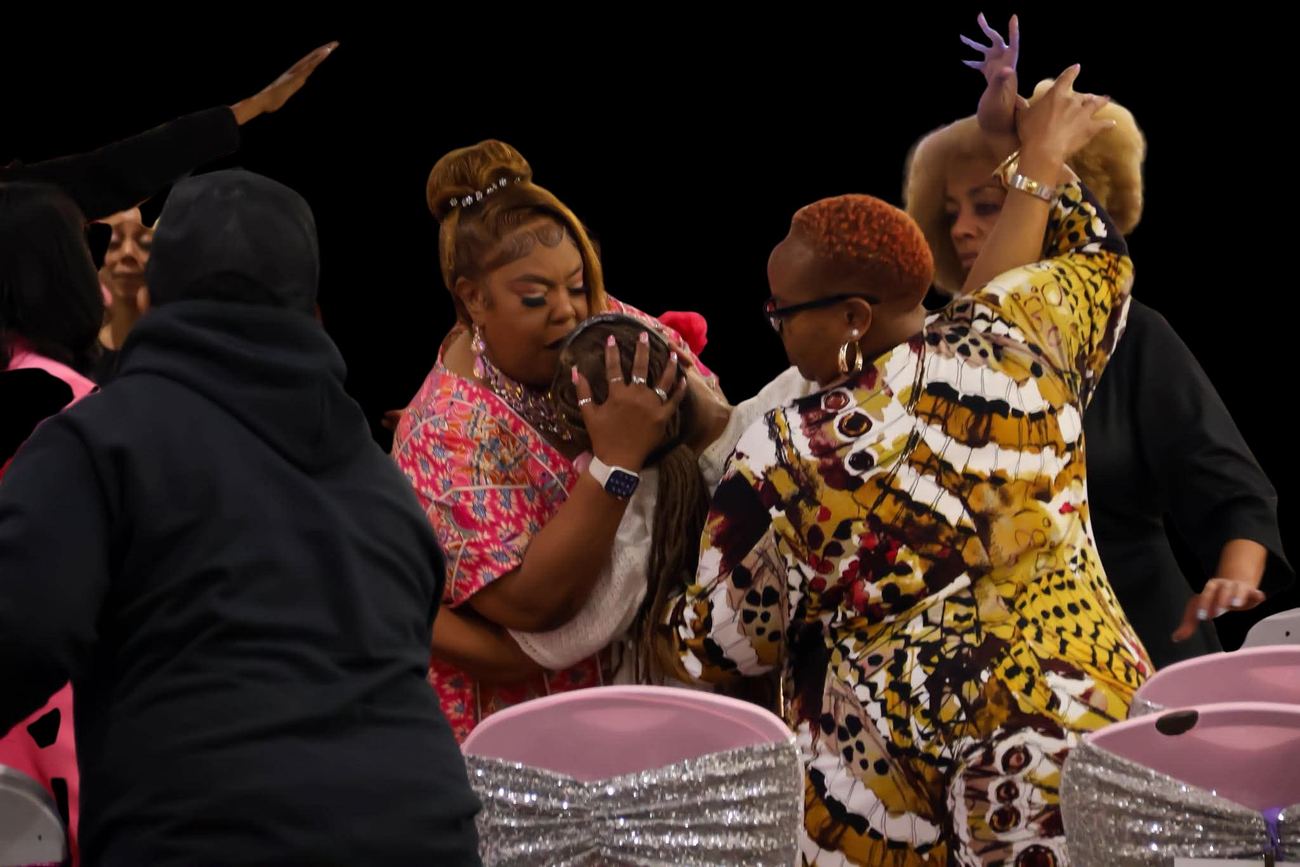 Sisterhood in prayer